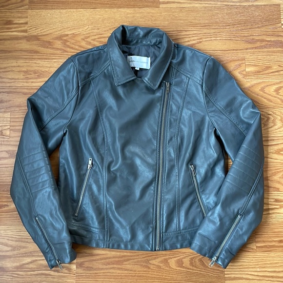 Cupcakes and Cashmere Gray Faux Leather Moto Jacket Size Large EUC - Picture 1 of 10